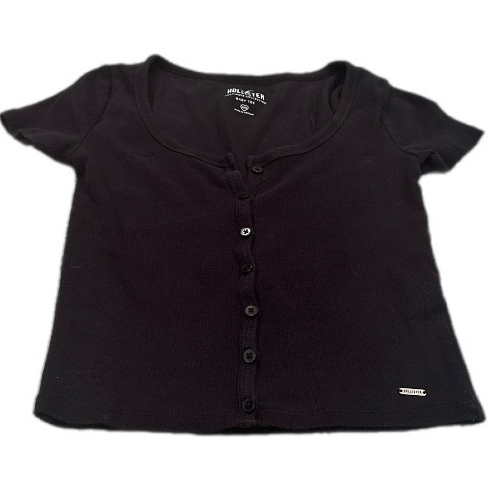 Hollister Black Baby Tee‎